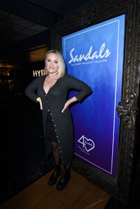 emily-oslemnt-at-sandals-resort-hosts-a-private-event-at-hyde-lounge-in-los-angeles-03-07-2022-1.jpg