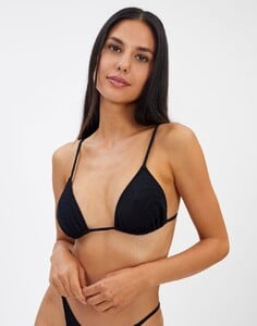 ezra-easy-tri-bikini-top-black-front-ga49801mr.jpg