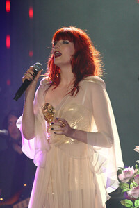 florence-welch-com-2.jpg