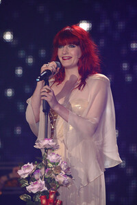 florence-welch-com-3.jpg