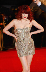 florencewelchbritawardsoutsidearrivalsqwfl4hgdmjll.jpg