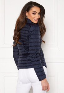 gant-light-down-jacket-evning-blue_3.thumb.jpg.c41e8c517613ef0ae309b8b6295ac6c8.jpg