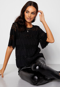 happy-holly-maria-kimono-sleeve-top-black_6.thumb.jpg.fb4e1f9ee0f6e86c31dde5dfb9063e1e.jpg