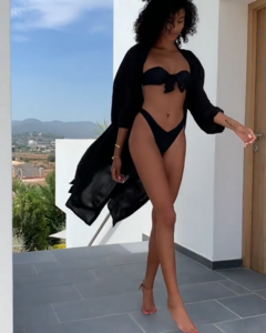 imaanhammam_68835153_476700116482394_4213137139117743255_n-00.00.00.411.png