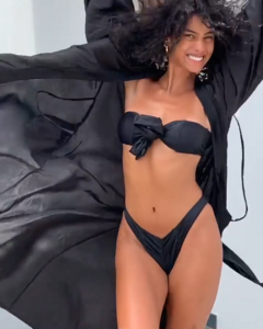 imaanhammam_68835153_476700116482394_4213137139117743255_n-00.00.09.807.png