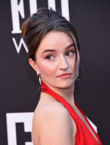 kaitlyn-dever-2022-critics-choice-awards-9.jpg