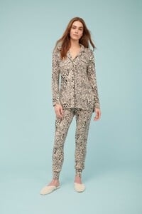 long-sleeve-knit-pj-set-black-leopard-pajamas-rachel-parcell-inc-325243.jpg