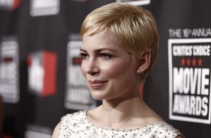 michelle-williams_16th-annual-critics-choice-movie-awards-7.jpg