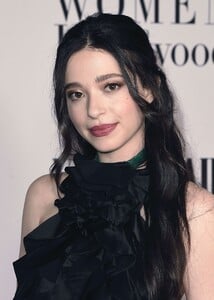 mikey-madison-vanity-fair-and-lancome-women-in-hollywood-celebration-02-06-2020-4.jpg