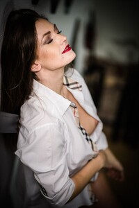 portrait-isabella-erotic-photo-by-photographer-felixny-FullSizeu4.thumb.jpg.3e96b53b4530d5d2142e5ec3fb7f921a.jpg