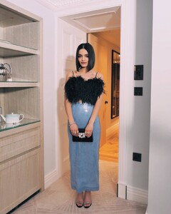 rachel-zegler-photoshoot-for-british-vogue-fashion-and-film-party-03-13-2022-1.jpeg