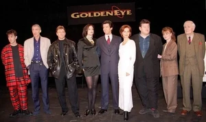 robbie-coltrane-goldeneye-famke-janssen-21300551.thumb.jpg.4c865e7419afd9cf737b8fe60a503aa4.jpg