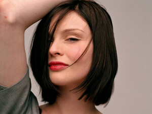 sophie-ellis-bextor_w8hcjtb21cj.jpg