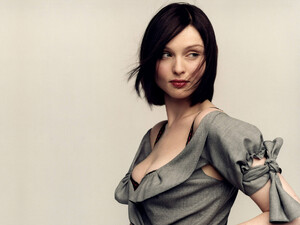 sophie-ellis-bextor_xzvnftz8e37.jpg