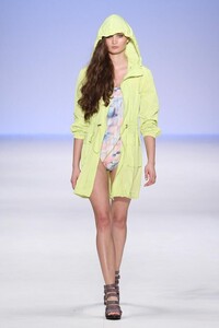 tovah_spring_summer_2012_mbfwa25.thumb.jpg.db5bb960e19c2f5ea8d8717c5dc5cda0.jpg