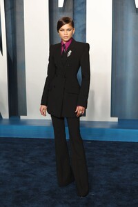zendaya-coleman-vanity-fair-oscar-party-in-beverly-hills-03-27-2022-6.jpeg