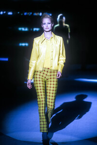1076533488_VersusbyDonatella1996WomenRTW64.thumb.jpg.228eb228fcda4a7323c46e2ae00dd66a.jpg