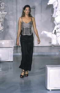 1123058924_CostumeNational1995WomenRTW3.thumb.jpg.e906fd6da5030559eb2aade11323888d.jpg