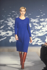 123693934_Chloe1996WomenRTW33.thumb.jpg.47536018c82b0c654ad6f907ceae2a22.jpg