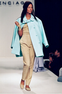 1296730559_Balenciaga1996WomenRTW10.thumb.jpg.862a515ced40c7d5fc3af66a7a5cfa33.jpg