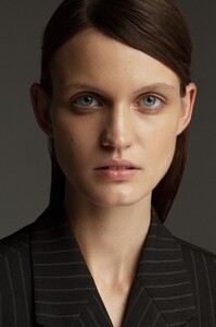 Inez Cislak large-1541589898-8001fa9131bbcd515bccd91f83e7e0b4.jpg