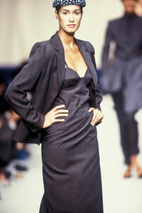 1457047796_MichelKlein1993WomenRTW42.thumb.jpg.c21e4bcc074ace82d0975746ba498762.jpg