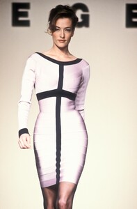 1481756948_HerveLeger1992WomenRTW86.thumb.jpg.1a237c35bd7aca27a275f83ae5656467.jpg