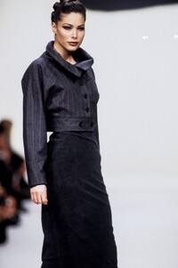 1485536574_JinAbe1992WomenRTW10.thumb.jpg.c0d0c05255d525e277b627ad1ccb44dc.jpg