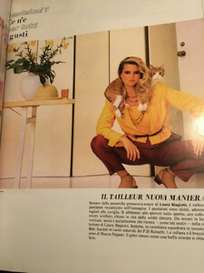 1690755091_CATHARPERS-BAZAAR-Italia-Magazine-April-1979-KELLY-EMBERG-_57.thumb.jpg.f5299f2a881d25ff0d368082da2d67f1.jpg