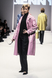 1724218724_Genny1996WomenRTW44.thumb.jpg.81b90ed3ba252a73676cb5c292a82109.jpg