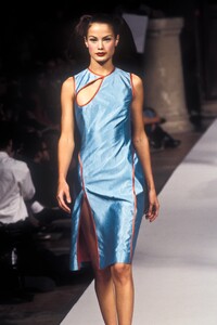 1783818557_MartineSitbon1995WomenRTW38.thumb.jpg.aca0d17333b5b6bac4d1023fc41a2f3f.jpg