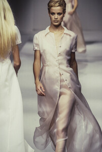 1794357493_AlbertaFerretti1996WomenRTW84.thumb.jpg.33189fd99ef672179d1d97f70374f408.jpg