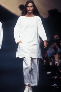 1877856974_JeanCharlesdeCastelbajac1993WomenRTW39.thumb.jpg.410c70beaa3a7cec6a386a1f45fe9cf7.jpg