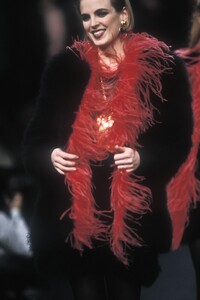 1982787023_SoniaRykiel1991WomenRTW97.thumb.jpg.370f7954fcb93cf48d1fa4c9bd24c94e.jpg