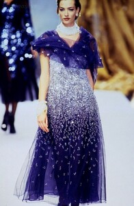 1991-chanelcoutureFW-3.thumb.jpg.049eb76a9320d26b2170ba0e7c3a5bad.jpg