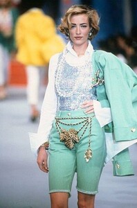 1992-chanelSS-19.jpg