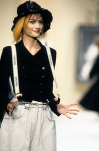 1994-chanelSS-18.jpg