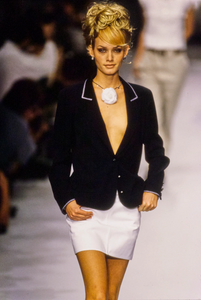 1996-chanelSS-2.thumb.jpg.f98c14ff8956d4aaf319145c54733322.jpg