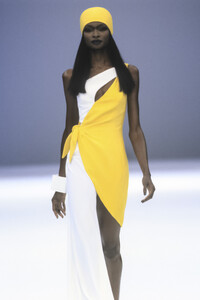 2091973661_ThierryMugler1999WomenRTW69.thumb.jpg.9e59c162dd6567bc989cb6dfae0abe4a.jpg