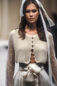 209632288_AlbertaFerretti1994WomenRTW88.thumb.jpg.d64e9d2cddfc9d017199e2755f2f06f9.jpg