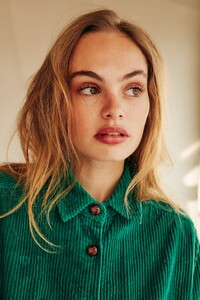 211009_Vintage-Akimbo-Model_S21_2206.jpg