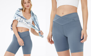 2131195078_CarolineKelley-Aeropostale2022FlexCrossoverHigh-RiseBikeShorts3.thumb.jpg.d3d45d2db86f7e271906d1dae7b631cc.jpg