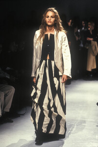 265269583_AnnDemeulemeester1994Spring20.thumb.jpg.c57a620717c8363347637a9be9ab0dab.jpg