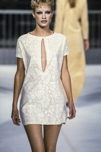 329828001_CostumeNational1996WomenRTW20.thumb.jpg.fd19ac3b685381aa9047dfaf8819477c.jpg