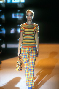 381170189_VersusbyDonatella1996WomenRTW75.thumb.jpg.fa2c59fb73fdddaa81bebc64dcecf0f5.jpg