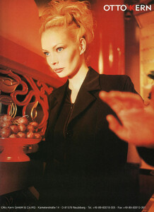 39-FASHIONGUIDEDEWint1998-m.NicoleMaddoxGrayson-ph_Unk.thumb.jpg.c62822ef9341624a2e9db2962ece13f7.jpg