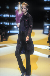 404103682_VersusbyDonatella1996WomenRTW97.thumb.jpg.53188861db26aa35bd6921d99900d1b2.jpg