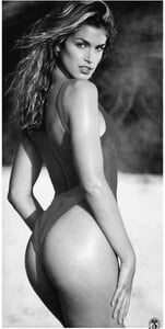 43-hottest-cindy-crawford-bikini-pictures-are-sexy-as-hell-best-of-comic-books-18.jpg