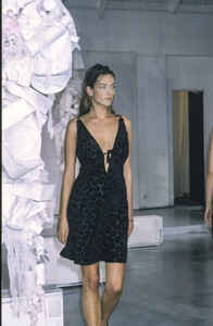 443998801_CostumeNational1995WomenRTW37.thumb.jpg.f59ea77bc610e811761ac569d740b32c.jpg