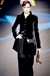 514461511_SoniaRykiel1995WomenRTW107.thumb.jpg.c5192edee24ed8c5added887cc0070ec.jpg